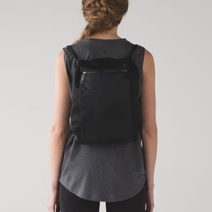 lululemon athletica Bags - Lululemon In a Cinch Pack-Black lululemon athletica Bags - Lululemon In a Cinch Pack-Black